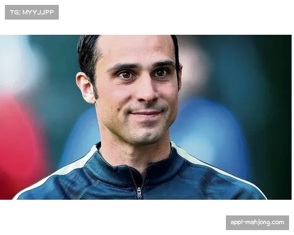 前云达不莱梅主帅亚历山大·努里跨界转型，出任麦当劳餐厅经理